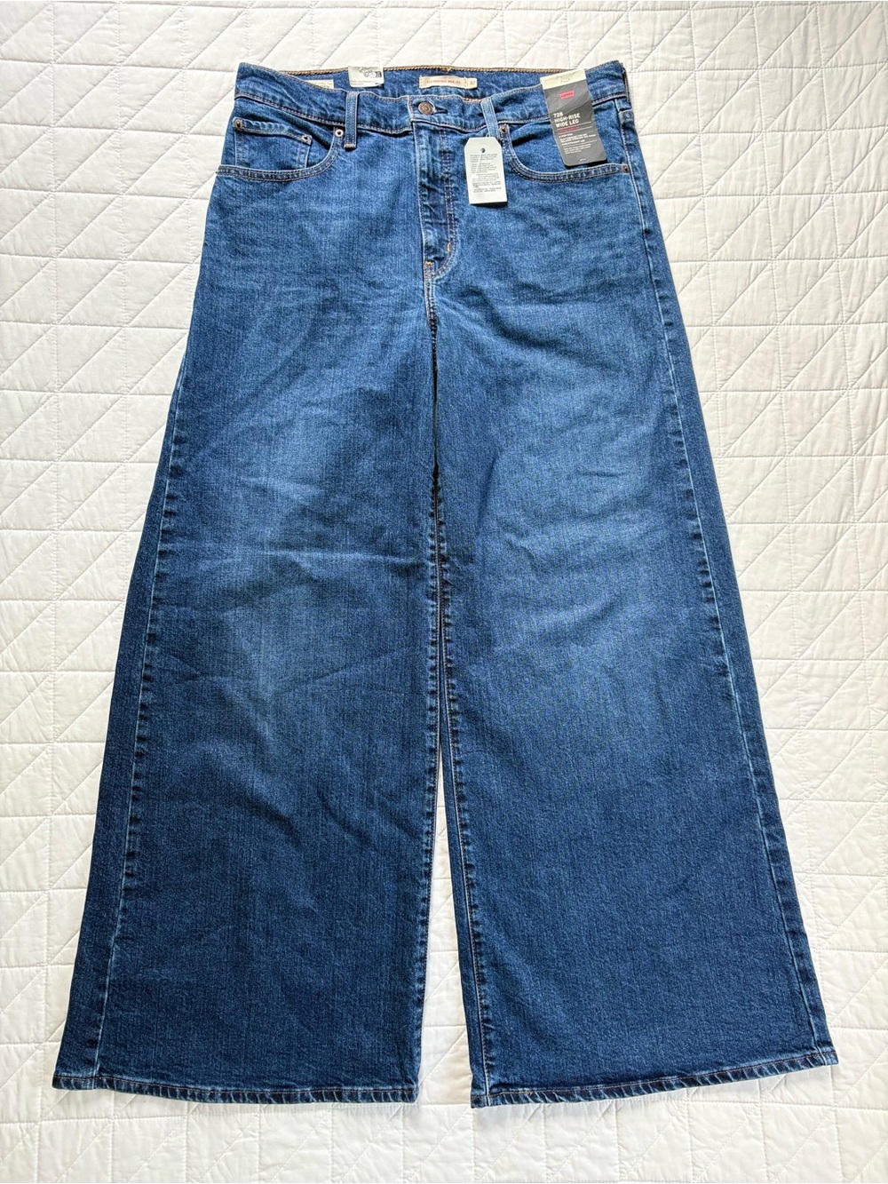 Levi's Premium 728 High-Rise Wide Leg Jeans Women's - Medium Wash Size 32x32 NWT